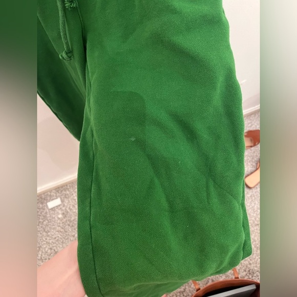 Aritzia TNA Cozy AF Sweatpant Green Small - Picture 3 of 5